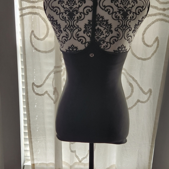 💚F#058 Lululemon Sun Setter Tank (Light Support for B/C Cup)Dark Forest, size 2 - Picture 7 of 8